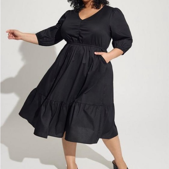 torrid Dresses & Skirts - Torrid Midi Poplin Tiered Dress 3X Black NWT Puff Sleeves Elastic Waist